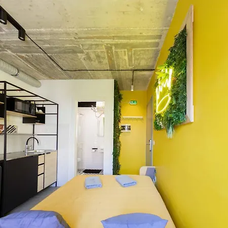 Le Roy 1-bedroom - Close To Promenade Apartment *
