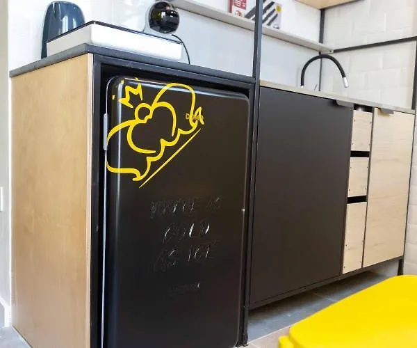 Le Roy 1-bedroom - Close To Promenade Διαμέρισμα *